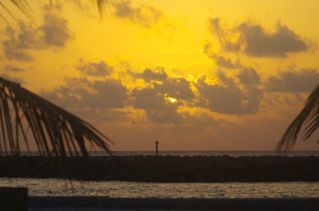 The Sky Maldives Gulhi Εξωτερικό φωτογραφία